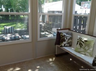 3854 Meadowbrook Blvd, University Heights, OH 44118