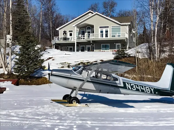 550 W Selina Ln, Wasilla, AK 99654