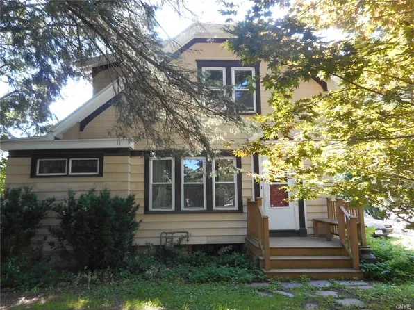 94 Greenbush St, Cortland, NY 13045