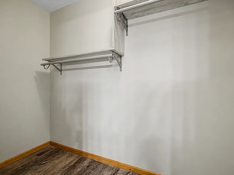 2242 Rosina Dr — Photo 27