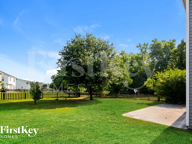 528 Beverly Dr — Photo 14