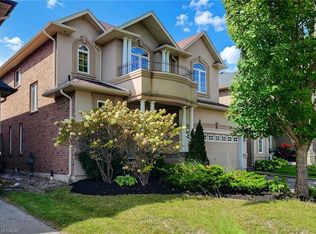 128 Oleary Dr, Hamilton, ON L9K0B8