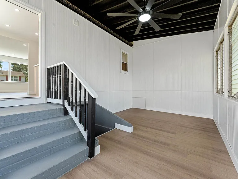 607 W Madison Ave — Photo 8