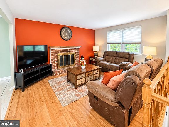 3rd image of 8600 Cathedral Cir