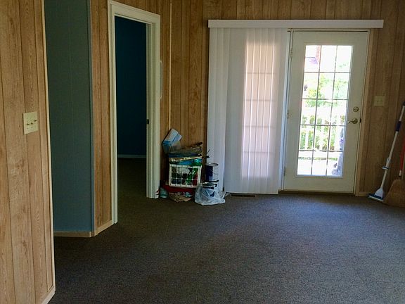 5th image of 44 N College St