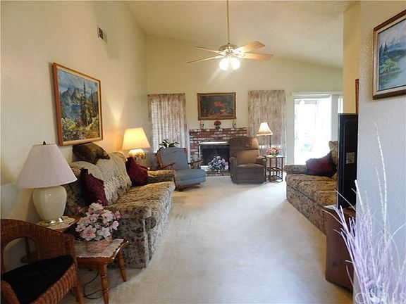 2nd image of 11142 Sunglow Dr