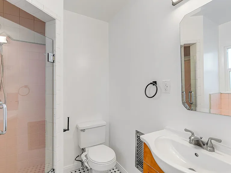 1122 S. Shenandoah St. — Photo 12