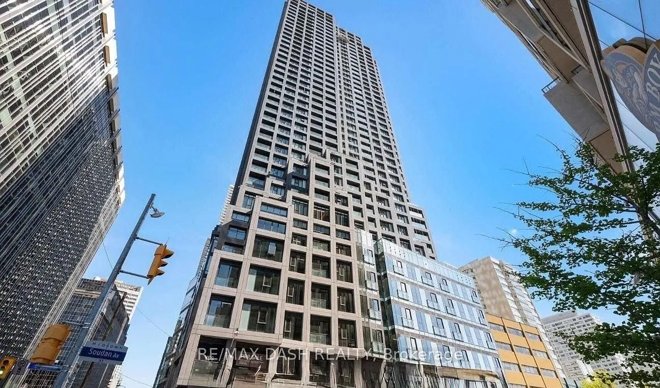 2 bed, $3,470 — Photo 1