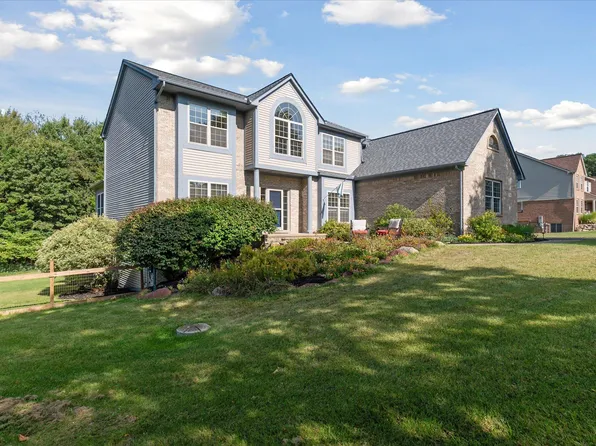 7261 N Lake Orchard Dr, Chelsea, MI 48118