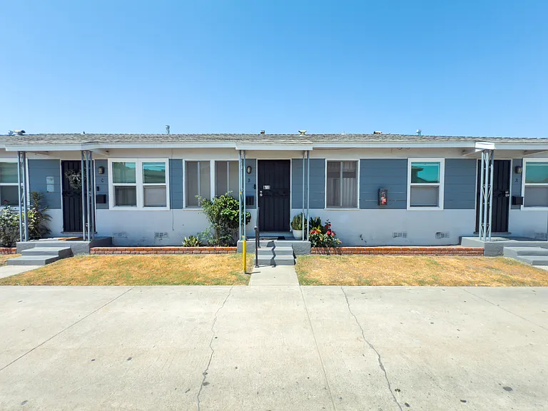 3362 Los Flores Blvd #E — Photo 7
