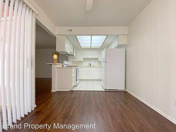5th image of 5051 Dunbar Dr #11766762