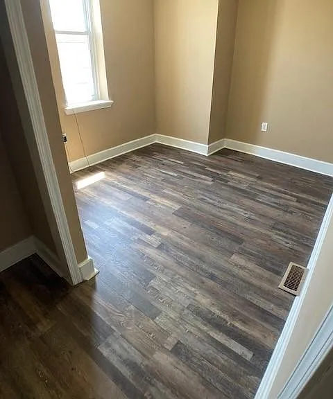 1950 Clarence St #2 — Photo 12