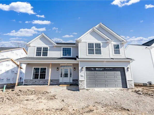 67 Fair Woods Dr, Williamsville, NY 14221