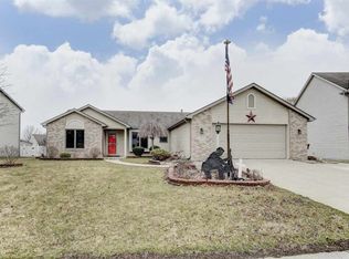 305 Maple Knoll Dr, Garrett, IN 46738