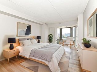 270 East Highland AVENUE #644, Milwaukee, WI 53202 | MLS #1930365