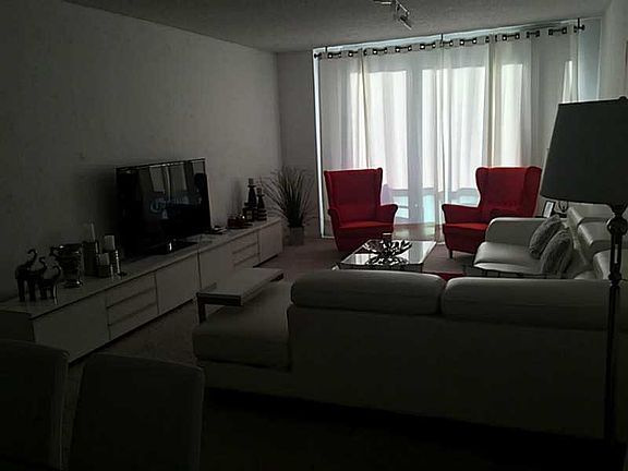 2nd image of 19370 Collins Ave APT 602