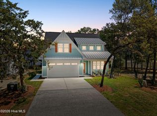 114 NE 31st St, Oak Island, NC 28465