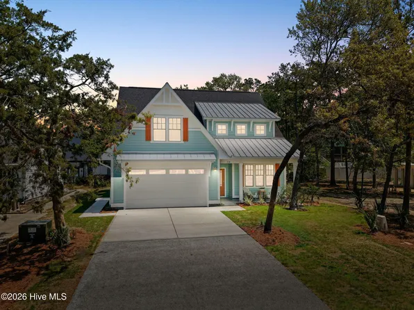 114 NE 31st Street, Oak Island, NC 28465