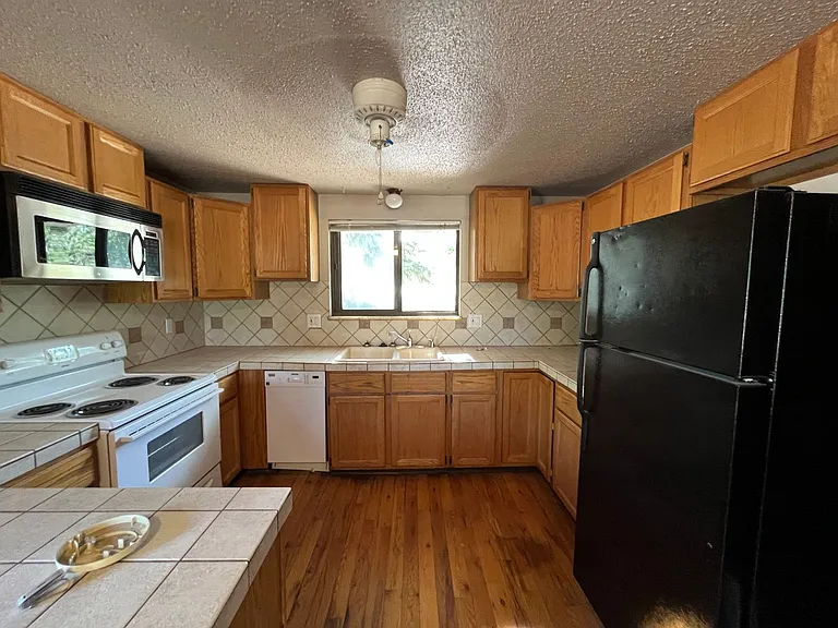 2616 Gilpin Ave — Photo 5