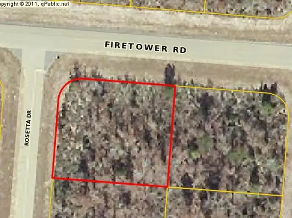 8 Villa Ct, Chipley, FL 32428