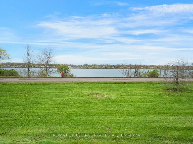 12575 Niagara River Pkwy — Photo 2