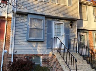 2806 New Providence Ct, Falls Church, VA 22042