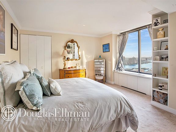 4th image of 418 E 59th St APT 36B