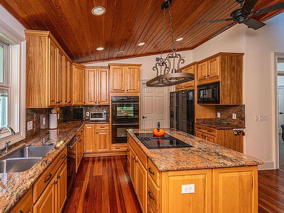 29th image of this home