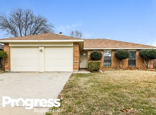 10120 Stoney Bridge Rd, Fort Worth, TX 76108