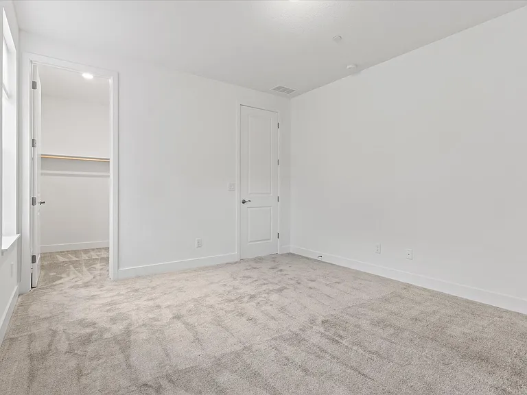 6921 Peak Way — Photo 18