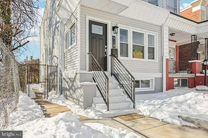 914 S 54th St — Photo 17