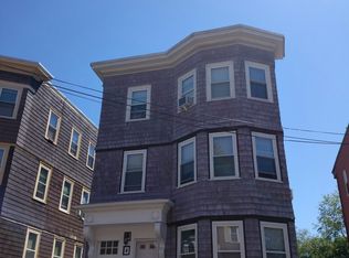 4 Melbourne St #1, Dorchester Center, MA 02124