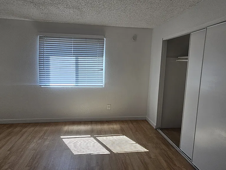 Georgia Villa Apartments — Photo 6