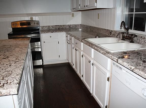 4th image of 620 Ewing Dr