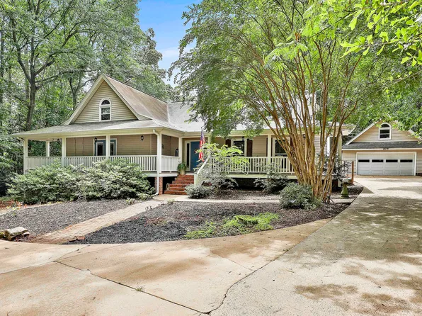 7 Red Bud Trl, Newnan, GA 30263