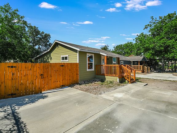 2nd image of 1218 McIlvaine