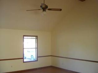 59 N Broad St, Lexington, TN 38351