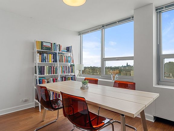 3rd image of 1700 E 56th St APT 2604