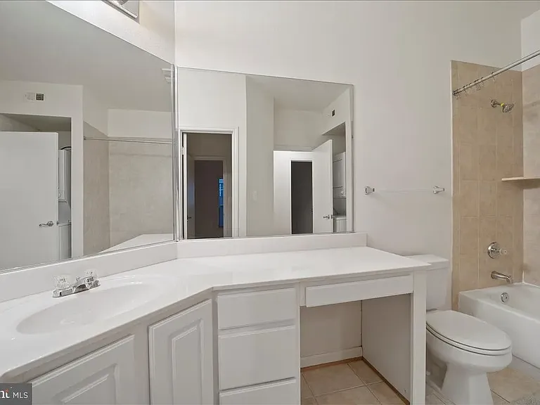 3920 Penderview Dr #303 — Photo 19
