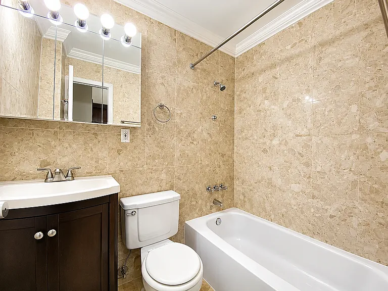 304 W 92nd St #8Z — Photo 4