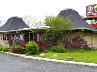 700 N River Rd, Mount Prospect, IL 60056