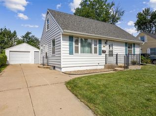 2434 Deborah Dr SW, Cedar Rapids, IA 52404