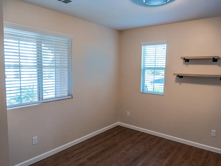 34281 Woodmont — Photo 14