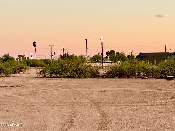 4th image of 4335 N Roble Circle #-
