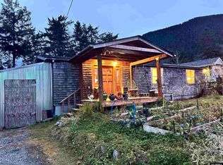 207 Brady St, Sitka, AK 99835