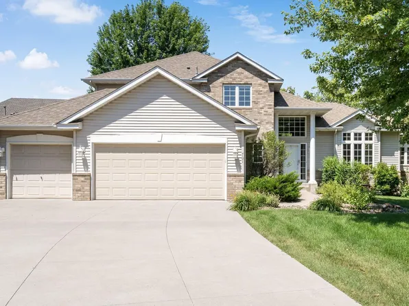 701 Heron Cir N, Oakdale, MN 55128