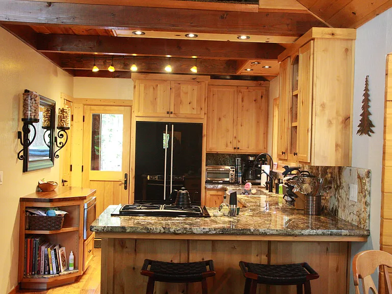 15151 Northwoods Blvd — Photo 2