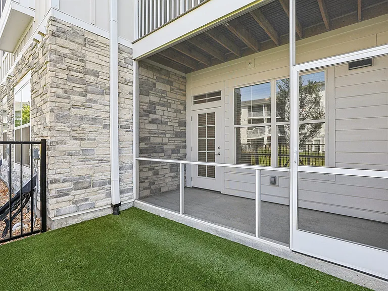 Drift Luxury Apartment Homes — Photo 8
