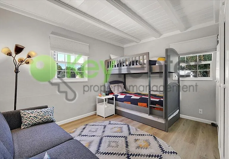 2169 Perkins Way — Photo 8