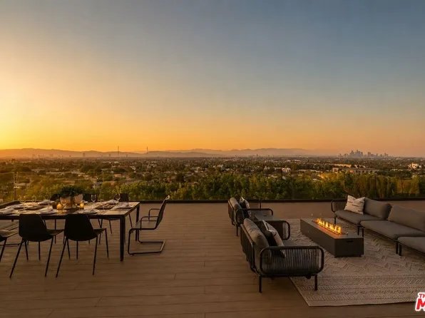 4207 Don Alanis Pl, Los Angeles, CA 90008